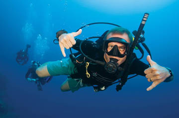 Hang loose diver