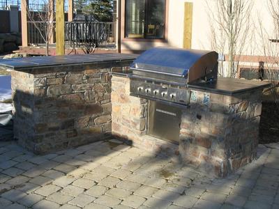 Outdoor Kitchen