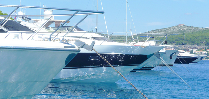 Atlas Hvar charter